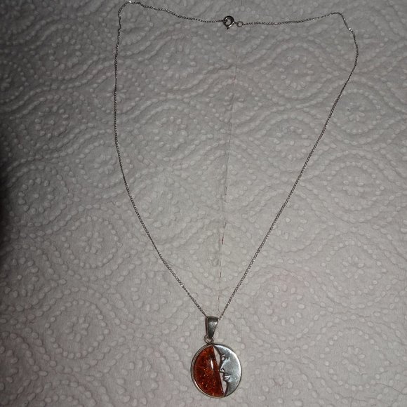 Vtg. 925 SS Amber Man In Moon Pendant Necklace - Picture 1 of 8